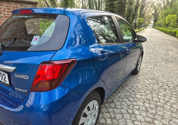 Toyota Yaris cena 45900 przebieg: 126750, rok produkcji 2015 z Wrocław małe 379